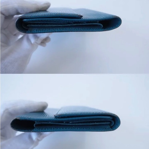 SOLD - LV LOUIS VUITTON Authentic Epi Wallet on a Chain (WOC), Silver Hardware - Picture 8 of 11